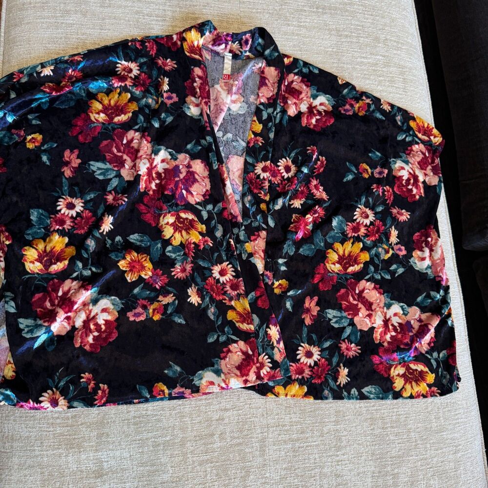 Vintage Women's Floral Burnout Velvet Cropped Kimona Top Sz L